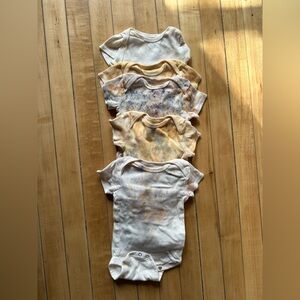 Lot of 5 Botanically dyed onesies 3-6 months